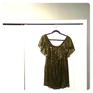 A dazzling Gold sparkle top SZ 3X